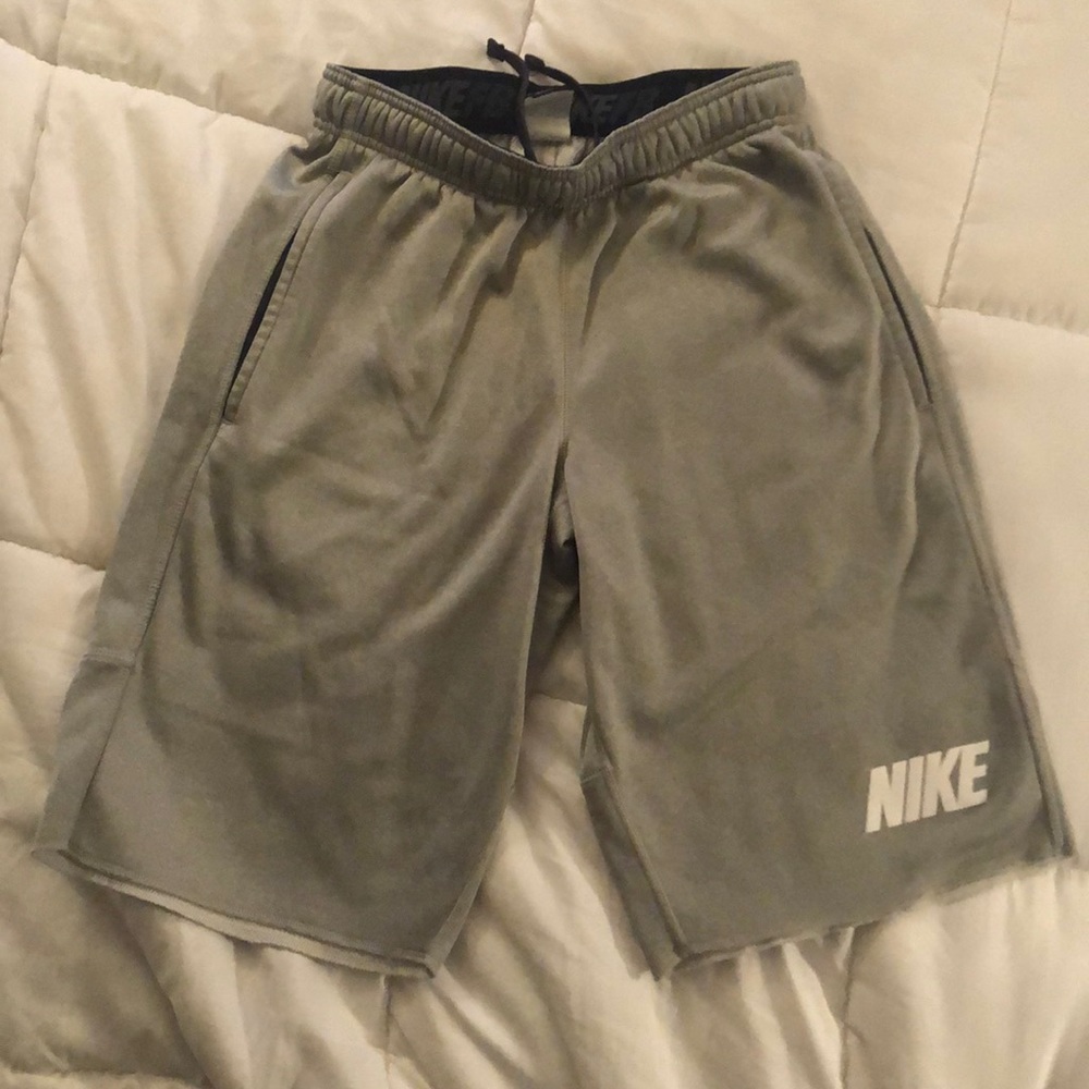 Nike fb therms-fit shorts